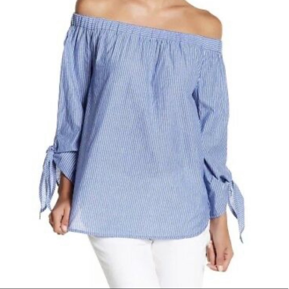 Beach lunch lounge off shoulder top